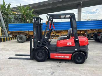 Empilhadeira a diesel Toyota FD25: foto 4
