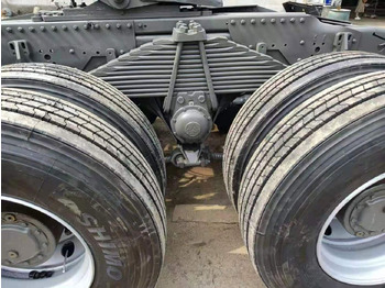 Tractor Howo 371: foto 3