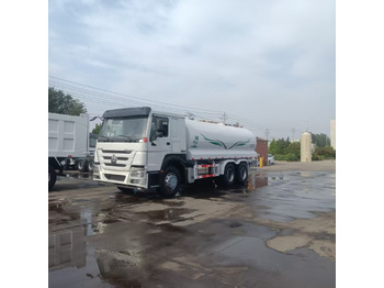 Caminhão SINOTRUK HOWO