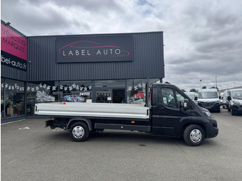 Furgão caixa aberta PEUGEOT Boxer