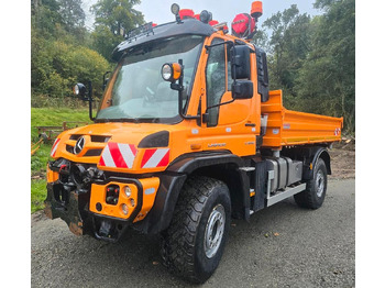 Veículo municipal/ Especial UNIMOG