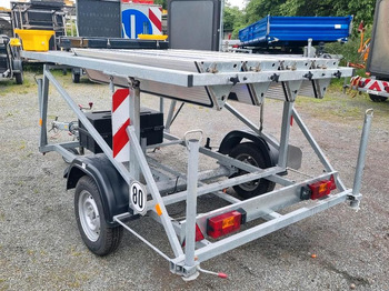 Reboque Nissen Fahrbare Vorwarntafel Typ VLT 1-08-70 Verkehrsleittafel Verkehrsleitanhänger Verkehrssicherungsanhänger Leitanhänger Leittafel Absperrtafel FAT: foto 4