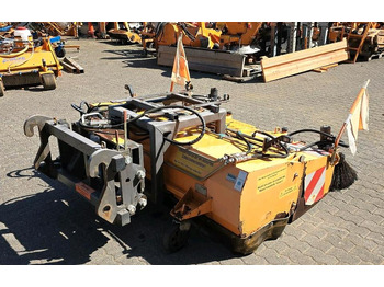 Vassoura UNIMOG