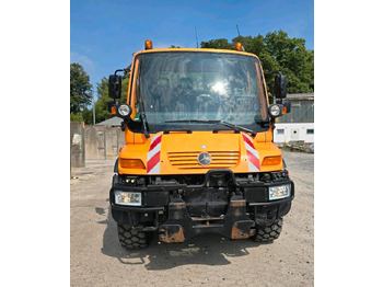 Veículo limpa-neves Unimog 405/10 U300 Bluetec 4 Automatik EAS Mercedes-Benz U 300  UGE UGN mit Kipperpritsche: foto 2