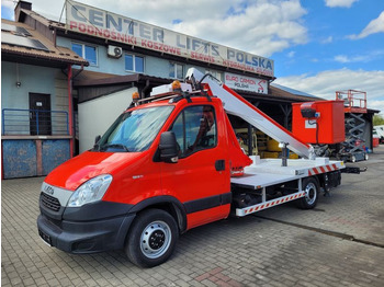 Caminhão com plataforma aérea IVECO Daily 35s11