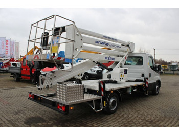 Caminhão com plataforma aérea nuevo Oil&Steel Snake 2413 Plus 24 m zamontowany na Iveco 35S14H: foto 3