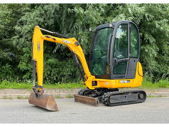 Mini escavadeira JCB 8018