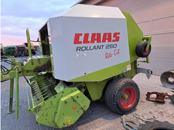 Enfardadeira de fardos redondos CLAAS