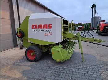 Enfardadeira de fardos redondos PRASA ROLUJĄCA CLAAS ROLLANT 250 RC 255: foto 5
