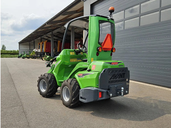 Mini carregadeira de esteiras Avant 635i Rental mini-shovel: foto 5