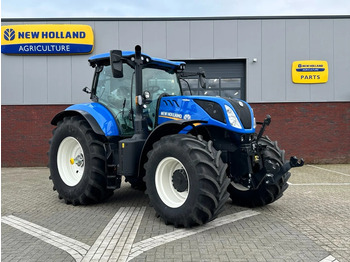 Trator NEW HOLLAND T7.245