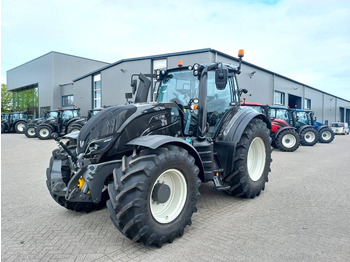 Trator VALTRA T174