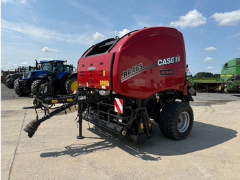 Enfardadeira de fardos redondos CASE IH