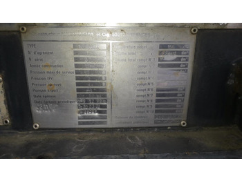 Semirreboque tanque para transporte de produtos químicos Maisonneuve: foto 3