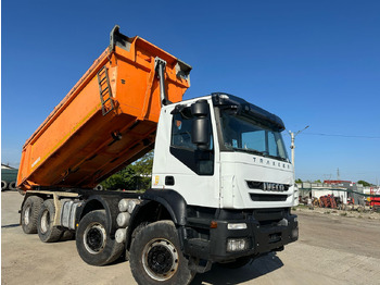 Caminhão basculante IVECO Trakker