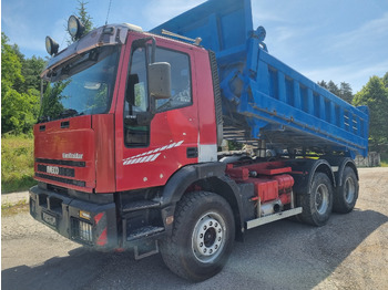 Caminhão basculante IVECO EuroTrakker