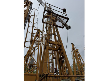 Guindaste de torre LIEBHERR