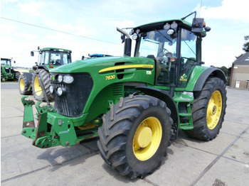 Trator JOHN DEERE 7830