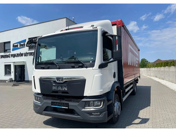 Caminhão com lona MAN TGM 15.250