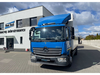Caminhão furgão MERCEDES-BENZ Atego 1318