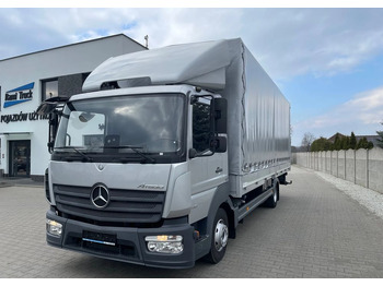 Caminhão com lona MERCEDES-BENZ Atego 818