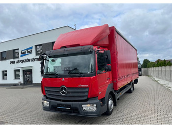 Caminhão com lona MERCEDES-BENZ Atego 818