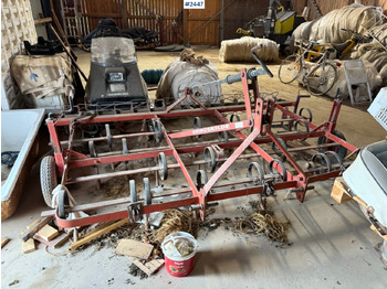 Maquina para lavrar a terra KONGSKILDE