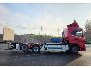 Caminhão chassi Iveco S-Way 6x2 LNG: foto 5