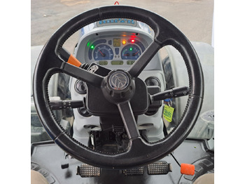 Trator NEW HOLLAND T7.270 BLUEPOWER: foto 2 Trator NEW HOLLAND T7.270 BLUEPOWER: foto 2