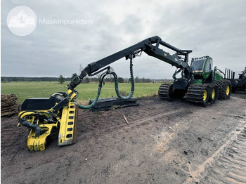 Harvester JOHN DEERE