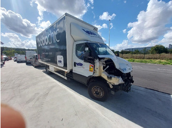 Carrinha de contentor IVECO