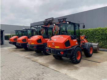 Carregadeira de rodas KUBOTA R065