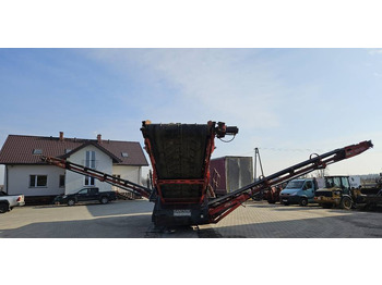 Peneira vibratória Przesiewacz mobilny Sandvik QE241 tylko 2980 h: foto 4