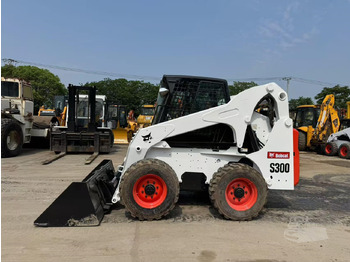 Mini carregadeira BOBCAT S300