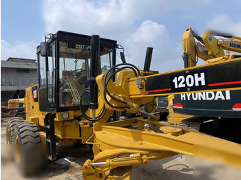 Motoniveladora CATERPILLAR 120H: foto 4