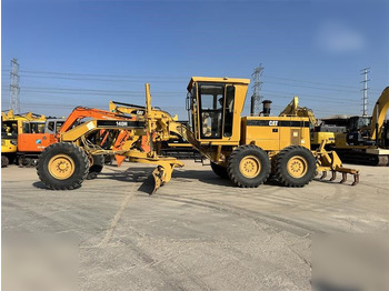 Motoniveladora CATERPILLAR 140H