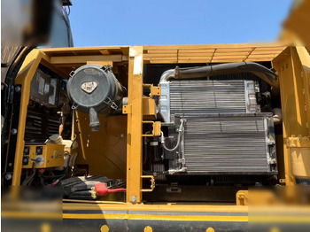 Escavadora de rastos CATERPILLAR 320D: foto 5