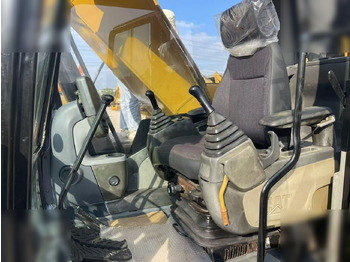 Escavadora de rastos CATERPILLAR 320D: foto 5