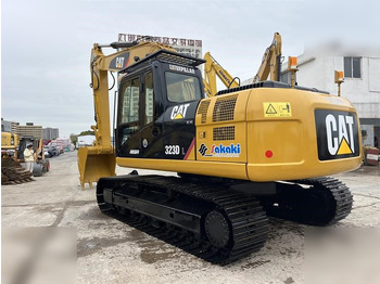 Escavadora de rastos CATERPILLAR 323DL: foto 5