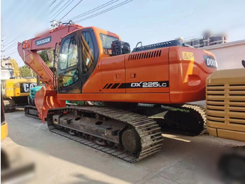 Escavadora de rastos DOOSAN DX225LC-5