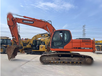 Escavadora de rastos DOOSAN DX225LCA