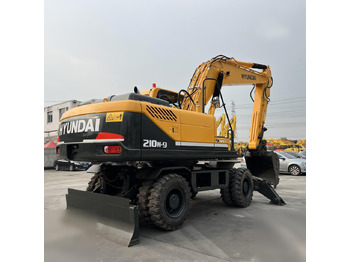 Escavadeira de rodas HYUNDAI ROBEX 210W-9: foto 3
