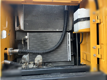 Escavadora de rastos HYUNDAI ROBEX 220 LC-9S: foto 5