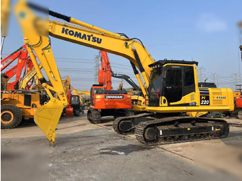 Escavadora de rastos KOMATSU PC220-8