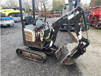 Mini escavadeira BOBCAT E10
