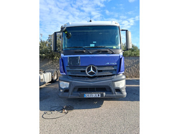 Tractor MERCEDES-BENZ