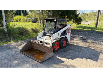 Mini carregadeira BOBCAT
