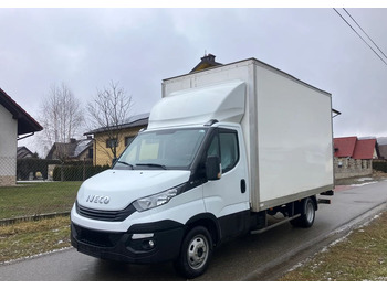 Carrinha de contentor IVECO Daily 35c16
