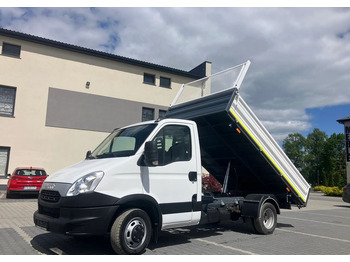 Furgão basculante IVECO Daily 35c13