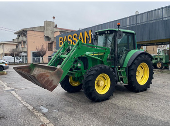 Trator JOHN DEERE 6420